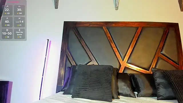 Snapshot of EmiliWilliams chatting on 03.14.26 EmiliWilliams online show from 03.14.26