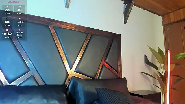 Snapshot of EmiliWilliams chatting on 03.20.26 EmiliWilliams online show from 03.20.26