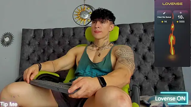 Snapshot of Jeins_carter chatting on 12.13.24 Jeins carter online show from 12.13.24