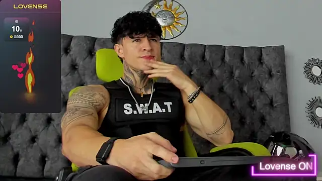 Snapshot of Jeins_carter chatting on 02.18.25 Jeins carter online show from 02.18.25