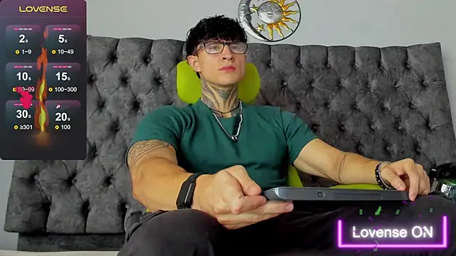 Snapshot of Jeins_carter chatting on 02.21.25 Jeins carter online show from 02.21.25