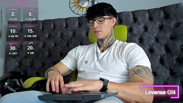 Snapshot of Jeins_carter chatting on 03.13.25 Jeins carter online show from 03.13.25