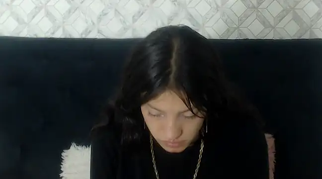 Snapshot of Emma-Wilson chatting on 02.26.25 Emma-Wilson online show from 02.26.25