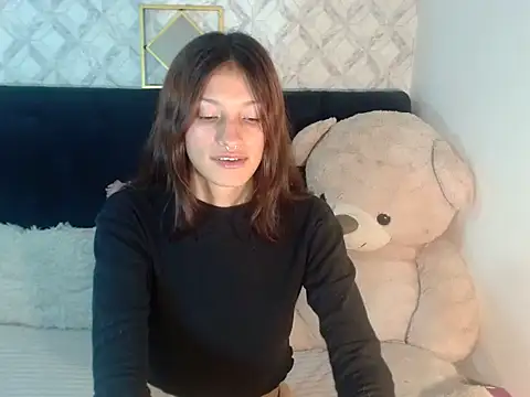 Emma-Wilson online show from 12.19.25