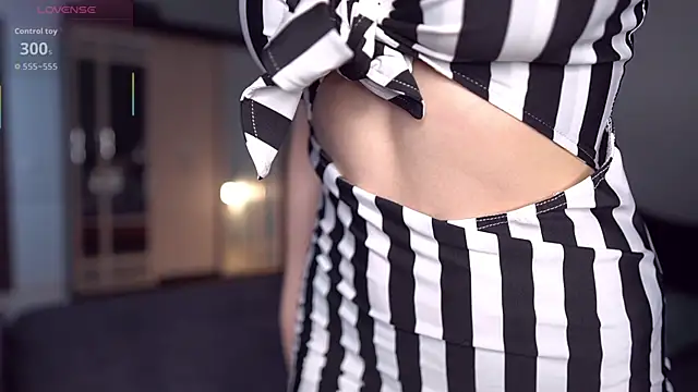 AliceHorngry online show from 10.31.25