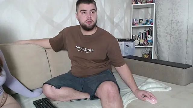 Pair of Gods  online show from 10.20.25