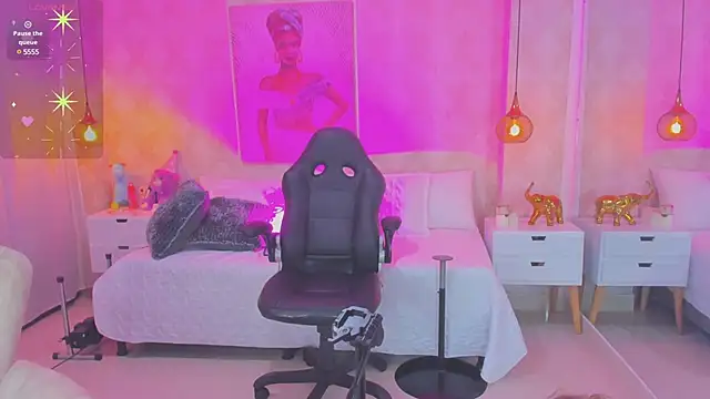 Shantall   online show from 03.21.25