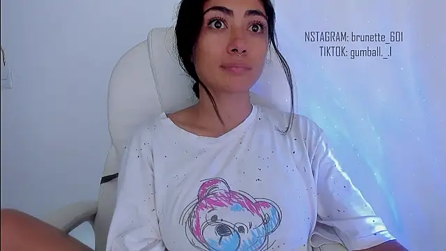 Snapshot of paula_brunette chatting on 12.03.24 paula brunette online show from 12.03.24