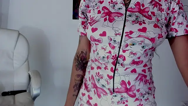 Snapshot of paula_brunette chatting on 01.26.25 paula brunette online show from 01.26.25