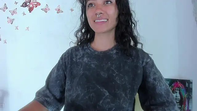 Snapshot of paula_brunette chatting on 09.18.25 paula brunette online show from 09.18.25