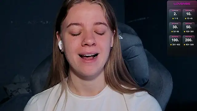 candy maggie online show from 11.13.25