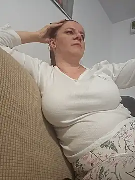 Snapshot of KristenVega chatting on 01.07.25 KristenVega online show from 01.07.25