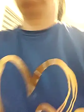 Snapshot of KristenVega chatting on 01.27.25 KristenVega online show from 01.27.25