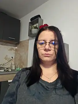 Snapshot of KristenVega chatting on 11.19.25 KristenVega online show from 11.19.25