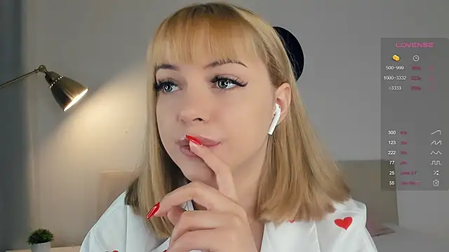 KateDolphin online show from 01.12.25