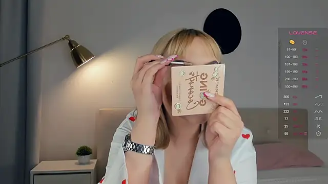 KateDolphin online show from 01.24.25