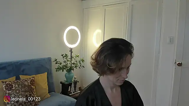 cuddlingbunny online show from 01.12.26