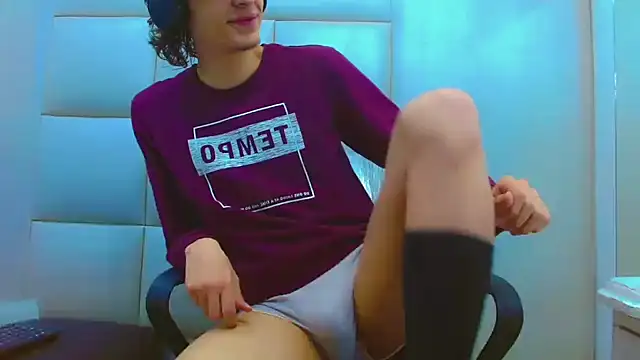 Snapshot of Sr_BonnyEthan chatting on 02.26.26 Sr BonnyEthan online show from 02.26.26