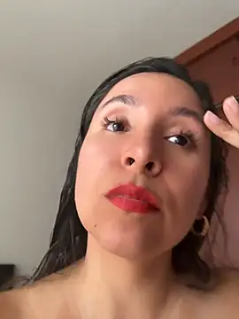 emely sexx20 online show from 04.10.26