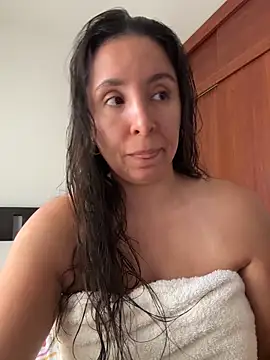 emely sexx20 online show from 05.18.26