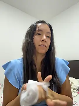Snapshot of emely_sexx20 chatting on 06.11.26 emely sexx20 online show from 06.11.26