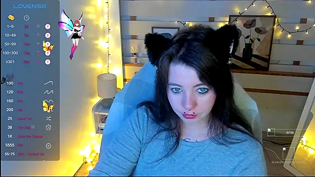 Snapshot of Sam_Mystery chatting on 10.04.25 Sam Mystery online show from 10.04.25