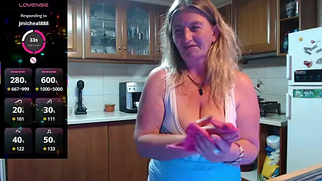 JennaDeluxe online show from 04.04.26