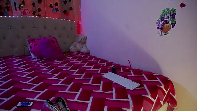 ashlei  online show from 12.08.24