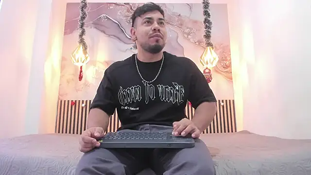 BrianMalonee online show from 12.22.25