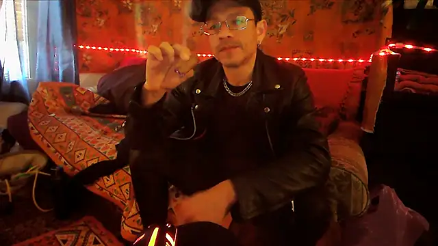 Snapshot of Tony_Torrente chatting on 02.19.25 Tony Torrente online show from 02.19.25