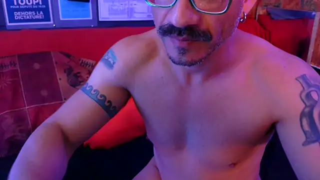 Snapshot of Tony_Torrente chatting on 01.18.26 Tony Torrente online show from 01.18.26