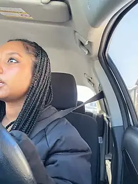 Your Paris online show from 02.16.25