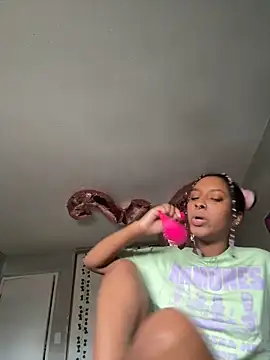 Your Paris online show from 03.20.25