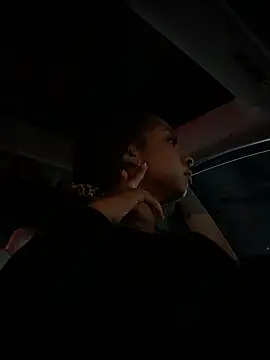 Your Paris online show from 11.04.25