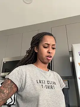 Your Paris online show from 11.30.25