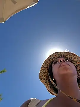 Your Paris online show from 04.18.26