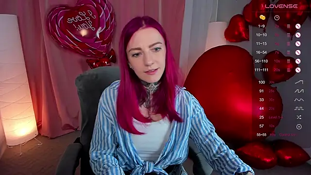 Roxy      online show from 02.13.25