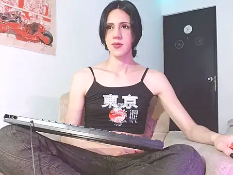 Snapshot of lucydreamm chatting on 07.19.26 lucydreamm online show from 07.19.26