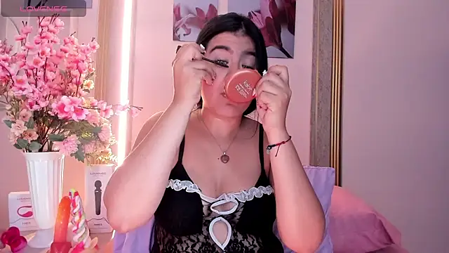 scarlet fostt  online show from 10.19.25