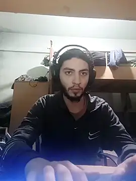 Snapshot of kleineid77 chatting on 12.01.25 kleineid77 online show from 12.01.25