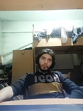 Snapshot of kleineid77 chatting on 12.14.25 kleineid77 online show from 12.14.25