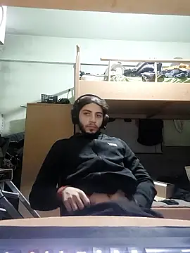 Snapshot of kleineid77 chatting on 01.10.26 kleineid77 online show from 01.10.26