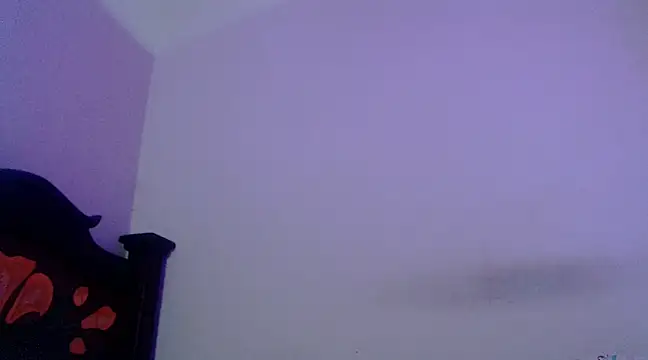 Snapshot of isaaclatino chatting on 03.04.25 isaaclatino online show from 03.04.25