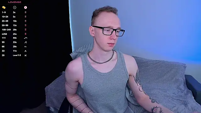 Snapshot of Alex_silents chatting on 06.05.26 Alex silents online show from 06.05.26