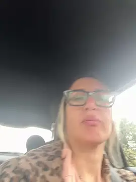 Snapshot of casalinga88 chatting on 11.16.25 casalinga88 online show from 11.16.25