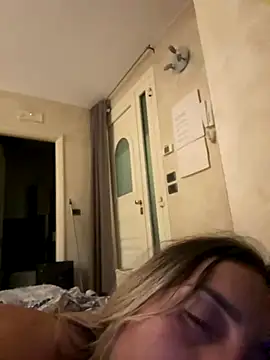 Snapshot of casalinga88 chatting on 11.21.25 casalinga88 online show from 11.21.25