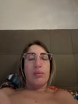 Snapshot of casalinga88 chatting on 12.02.25 casalinga88 online show from 12.02.25