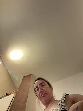 Snapshot of casalinga88 chatting on 03.18.26 casalinga88 online show from 03.18.26