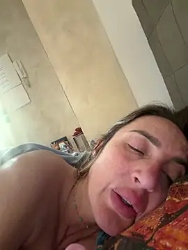 Snapshot of casalinga88 chatting on 03.24.26 casalinga88 online show from 03.24.26