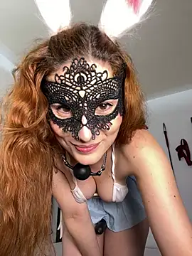 Snapshot of Miacarry chatting on 04.06.26 Miacarry online show from 04.06.26